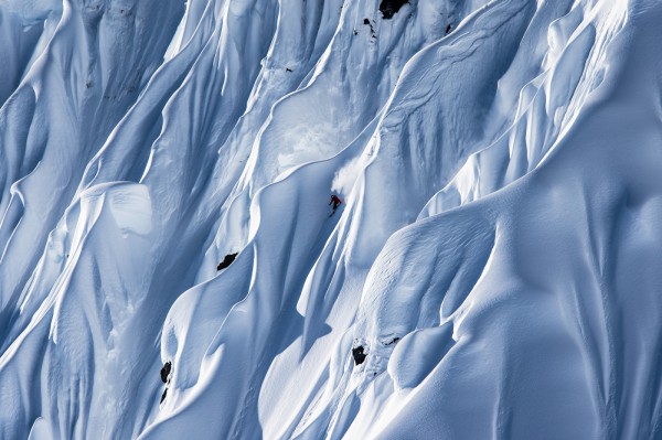 LOS_Passenger_FabianLentsch_Alaska_c.Pally_Learmond